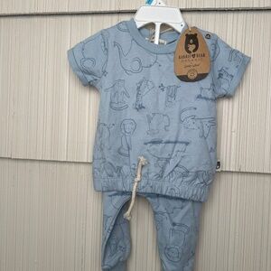 NWT 6-9m Rabbit and Bear Outfit Blue Zoo Animal Print